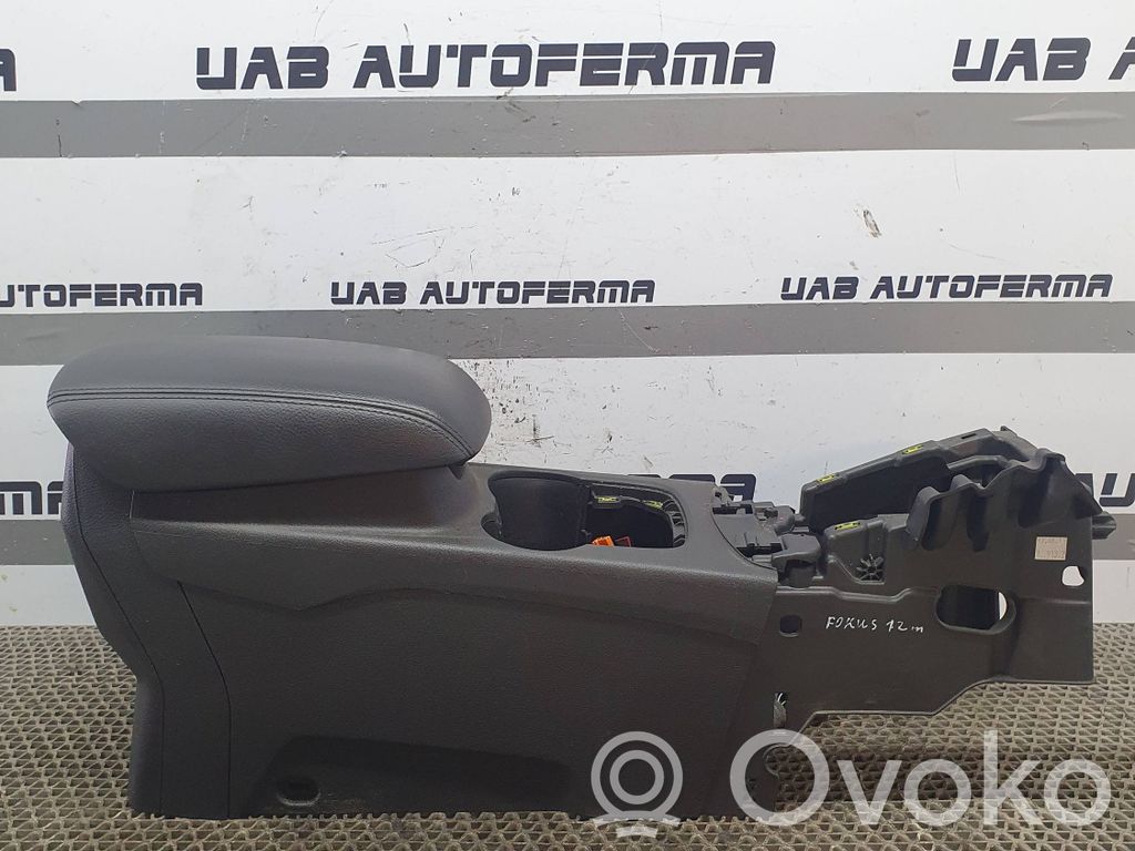 Ford Focus Center console 