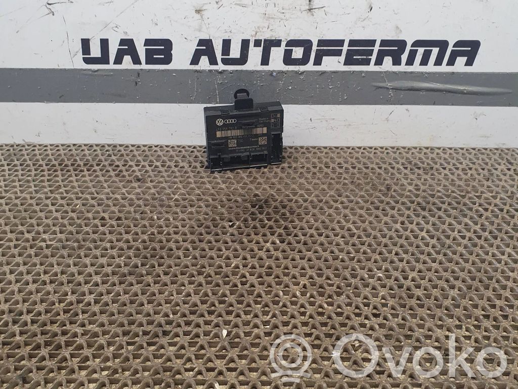 Unidad de control/módulo de la puerta   4F0959792R