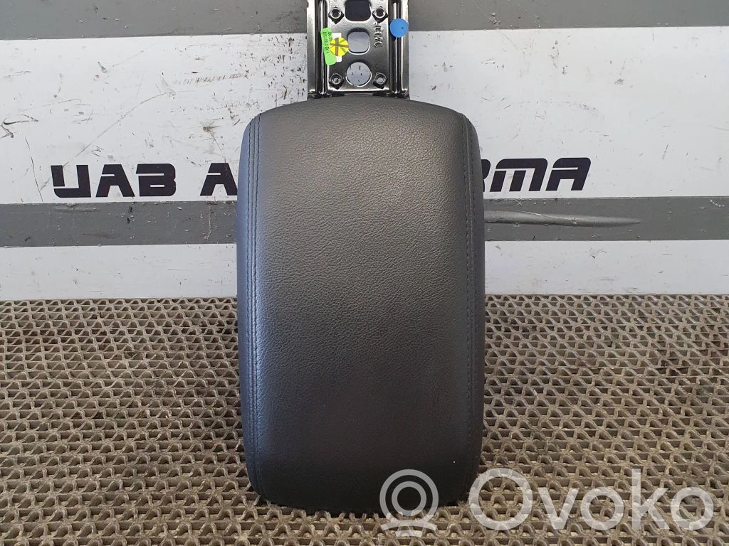 Ford Focus Armrest 