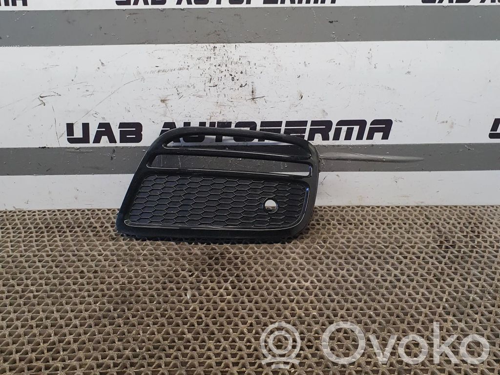 KIA Ceed Dekoratīvās aizmugurē bampera ulikas 