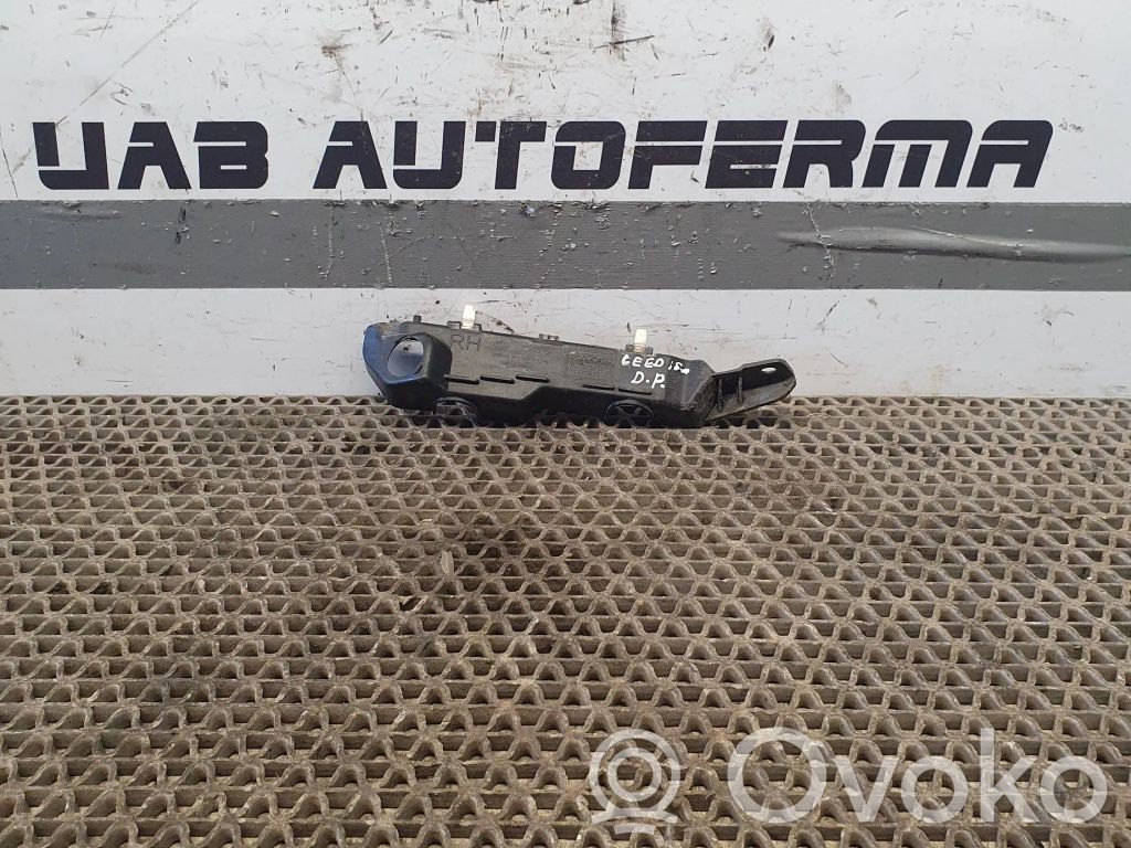 KIA Ceed Front bumper mounting bracket 