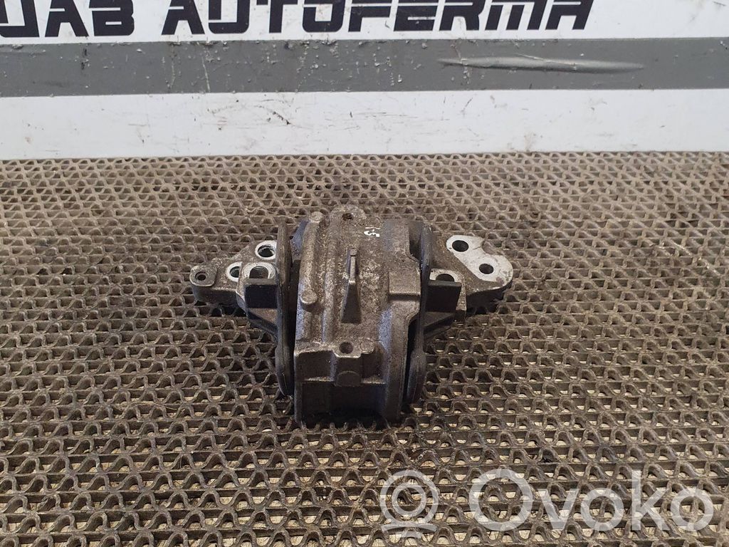 Citroen C5 Engine mount bracket 