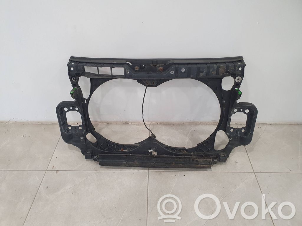 Audi A6 S6 C6 4F Radiatoru panelis 