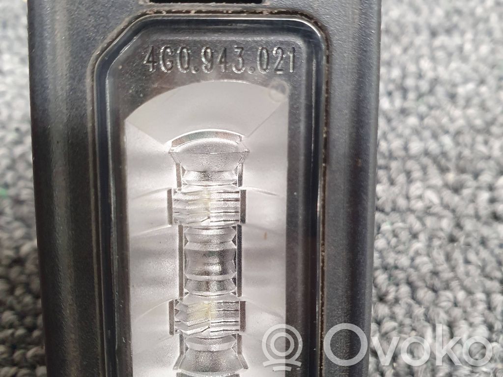 Audi A4 S4 B8 8K Éclairage de plaque d'immatriculation 