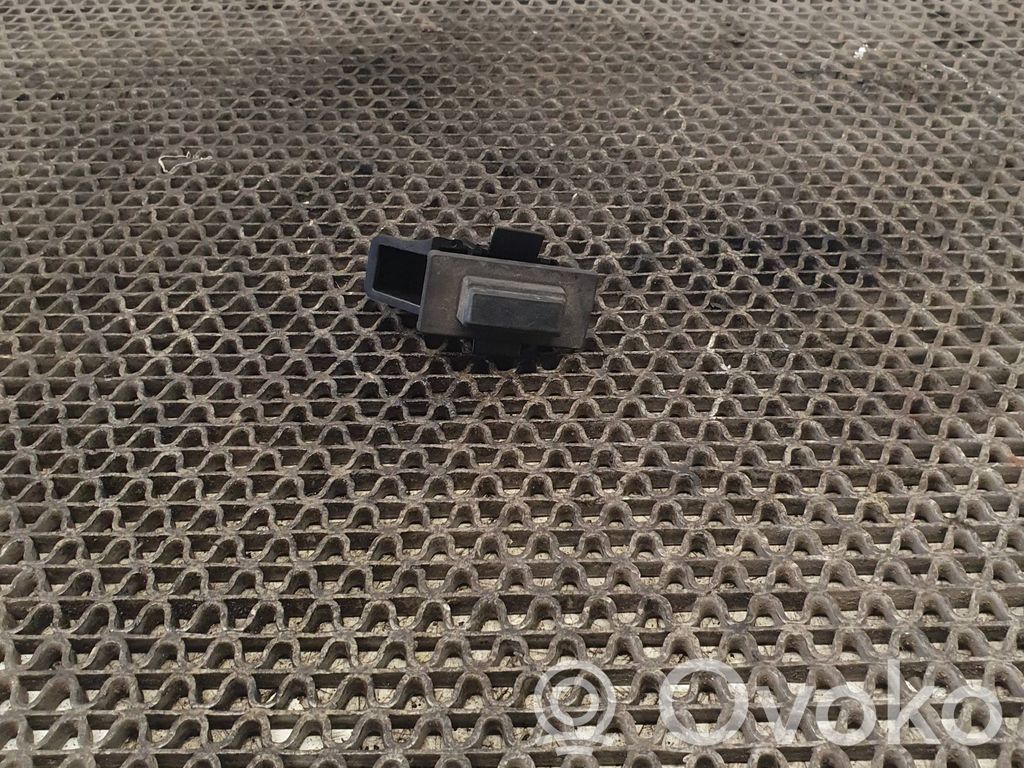 Mazda 3 II Tailgate/trunk/boot exterior handle 