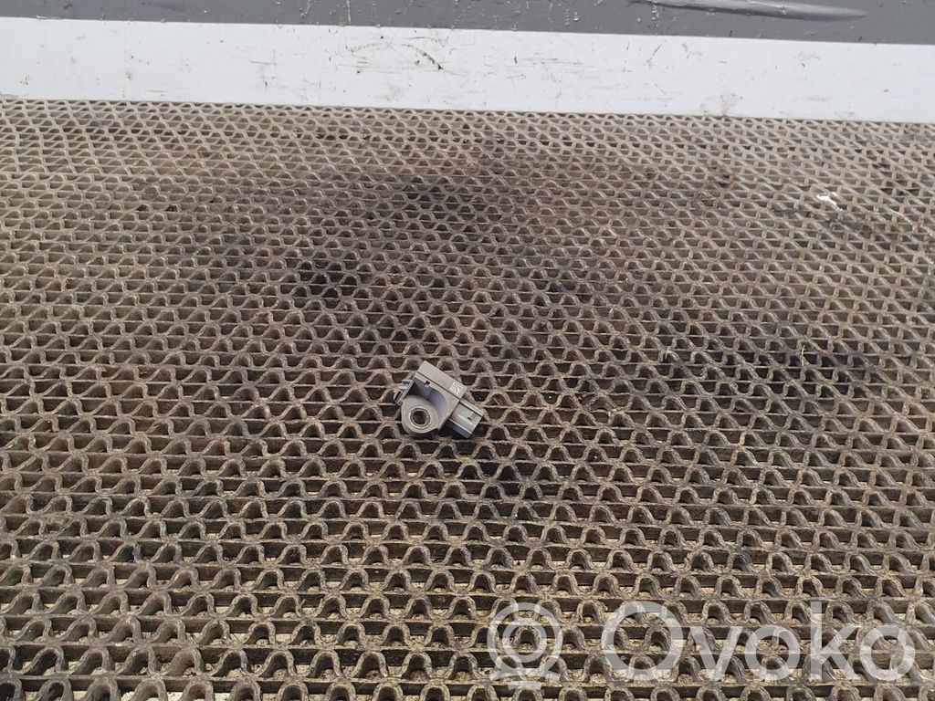 Mazda 3 II Airbagsensor Crashsensor Drucksensor 