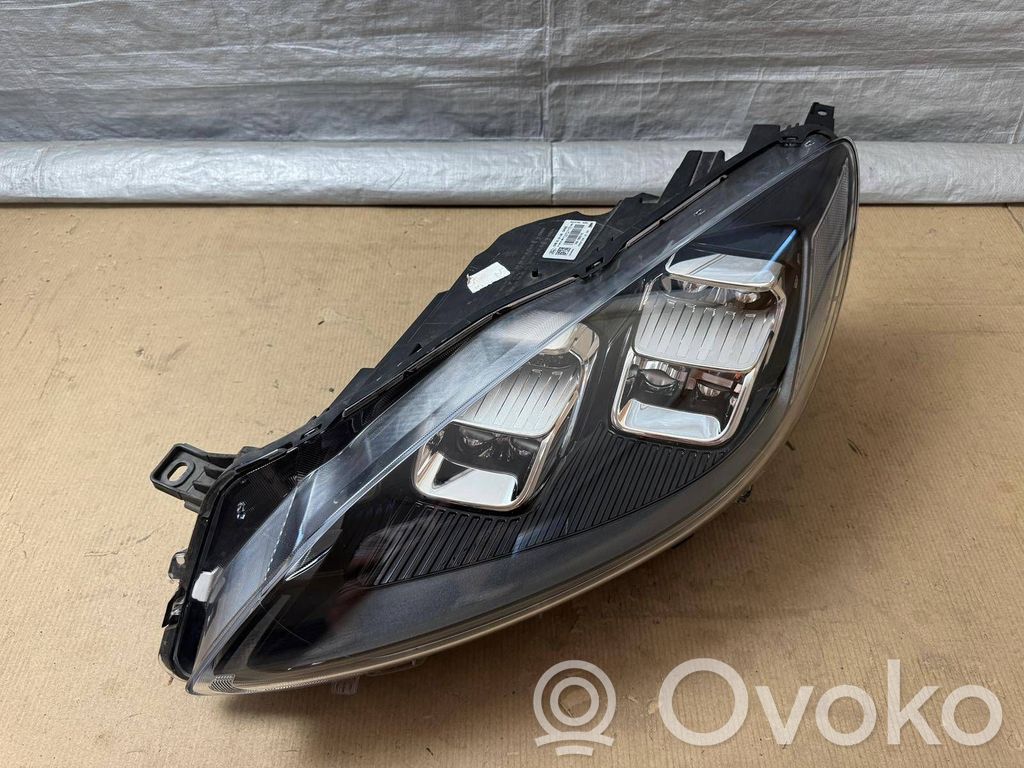 Ford Kuga III Headlight/headlamp 