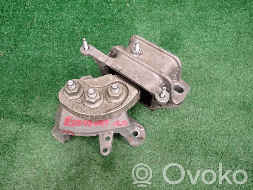 Ford Ecosport Engine mount bracket 