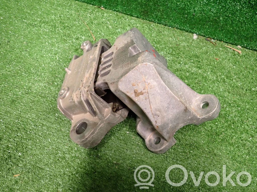Ford Kuga III Engine mount bracket 