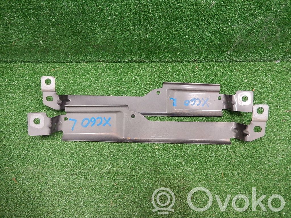Volvo XC60 Conductă/furtun lichid de răcire motor 