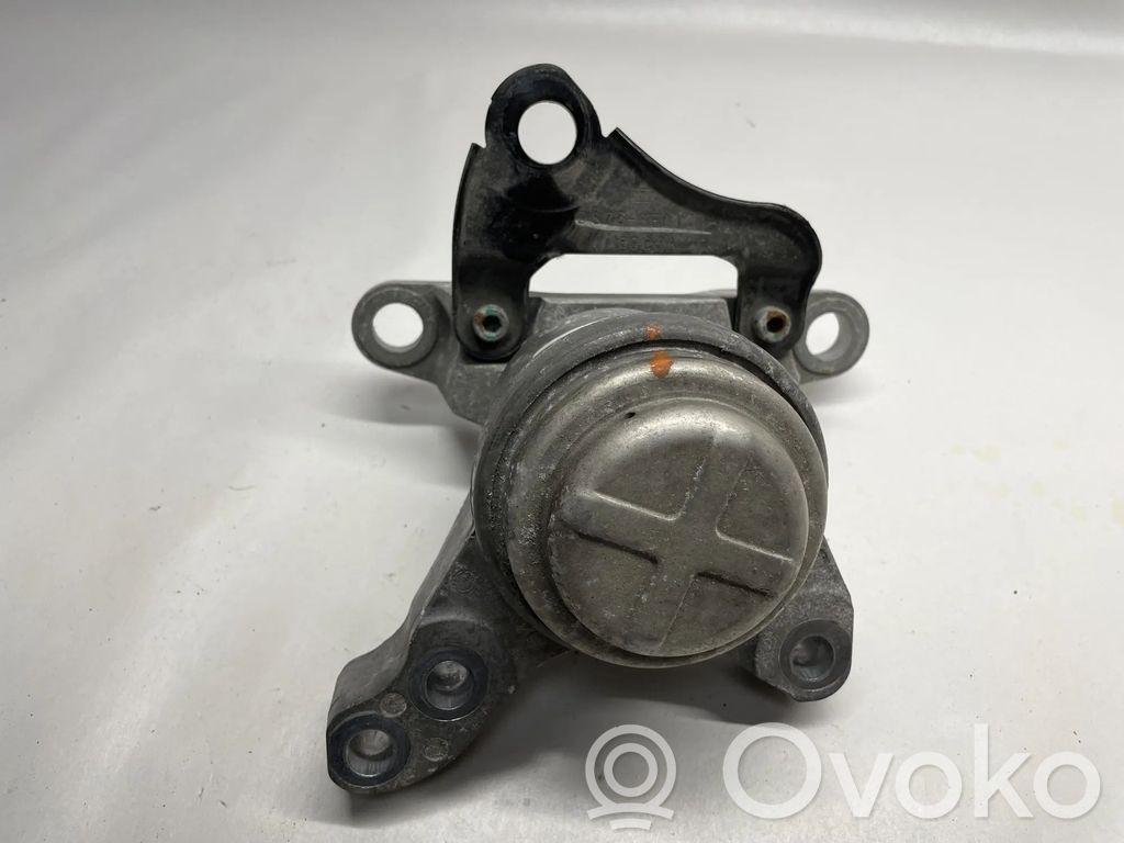 Ford Fusion Engine mount bracket 