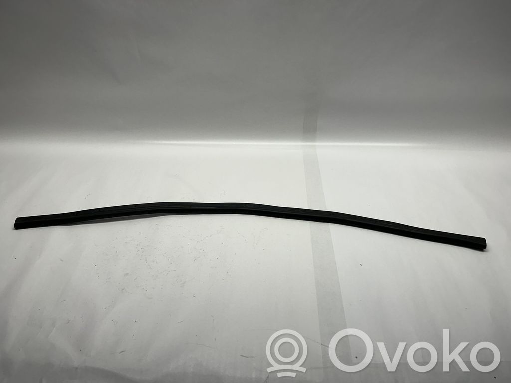 Porsche Cayenne (92A) Cheder compartiment motor 