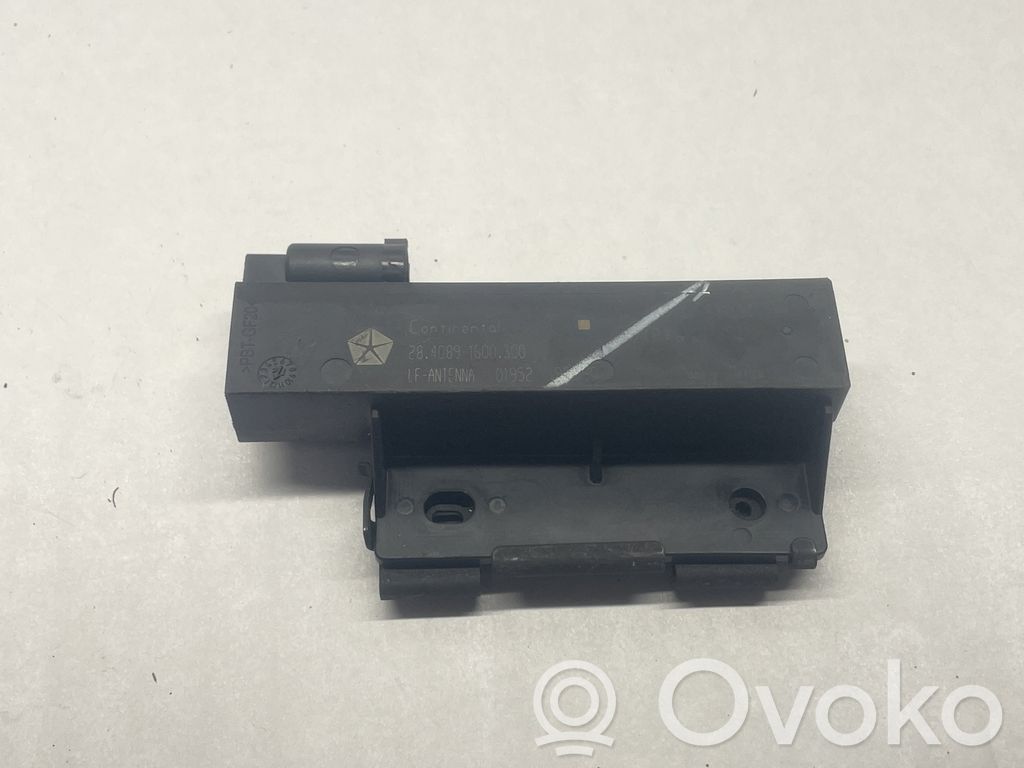 Antenne des Keyless-Systems   68067753AA,P68067753AA