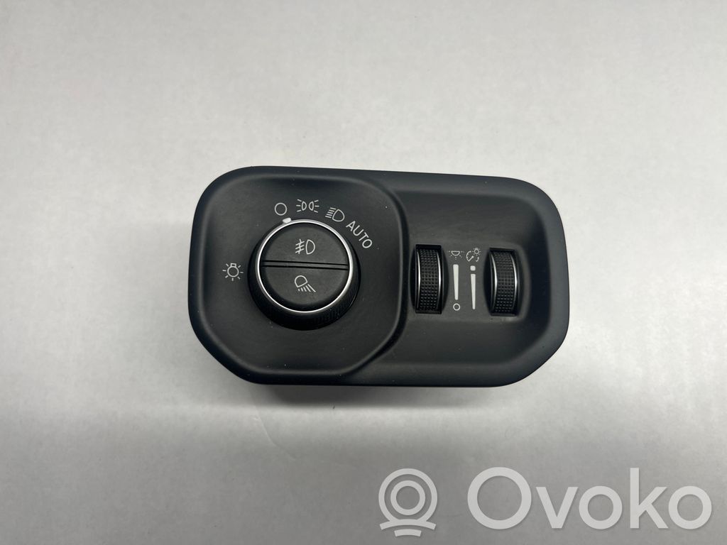 Dodge RAM 1500 DS Light switch 