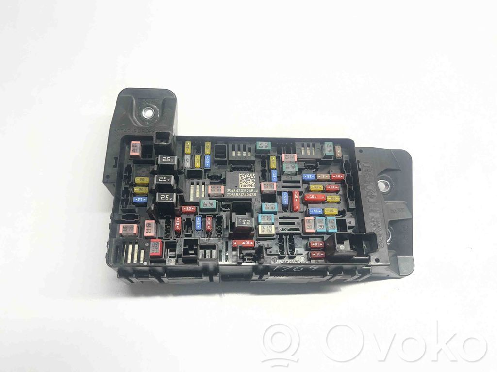 Ram 1500 DT Módulo de fusible 