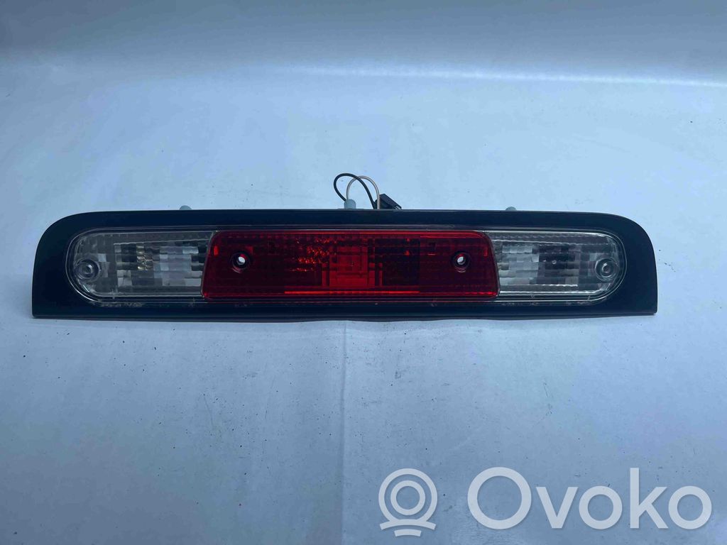 Ram 1500 DT Kolmas/lisäjarruvalo 