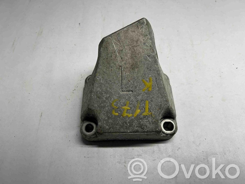 Dodge Charger Engine mounting bracket 