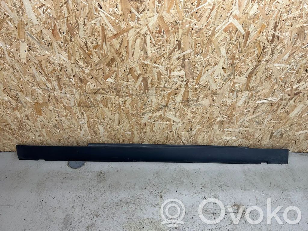Dodge Challenger Sill 