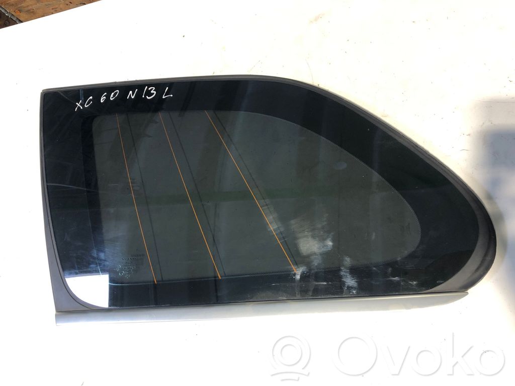 Volvo XC60 Vidrio lateral trasero 