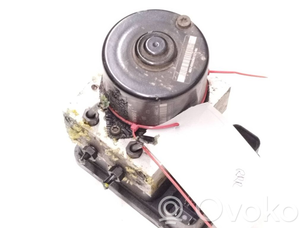 Audi TT Mk1 ABS bloks 