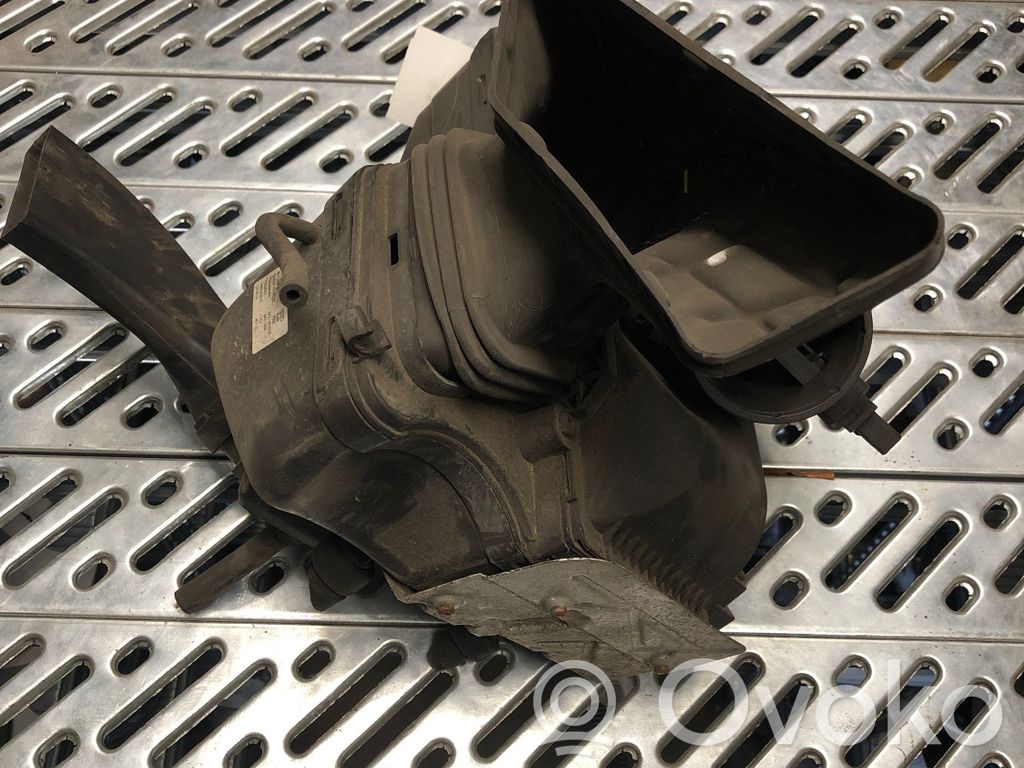 Audi A4 Allroad Air filter box 