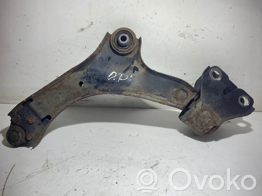 Volvo S60 Вилы 