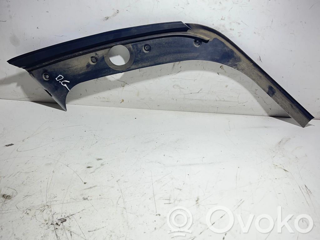 Mercedes-Benz GL X164 Rear side glass trim 