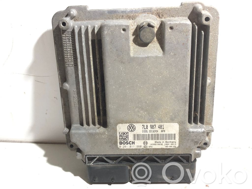 Volkswagen Touareg I Engine control unit/module 