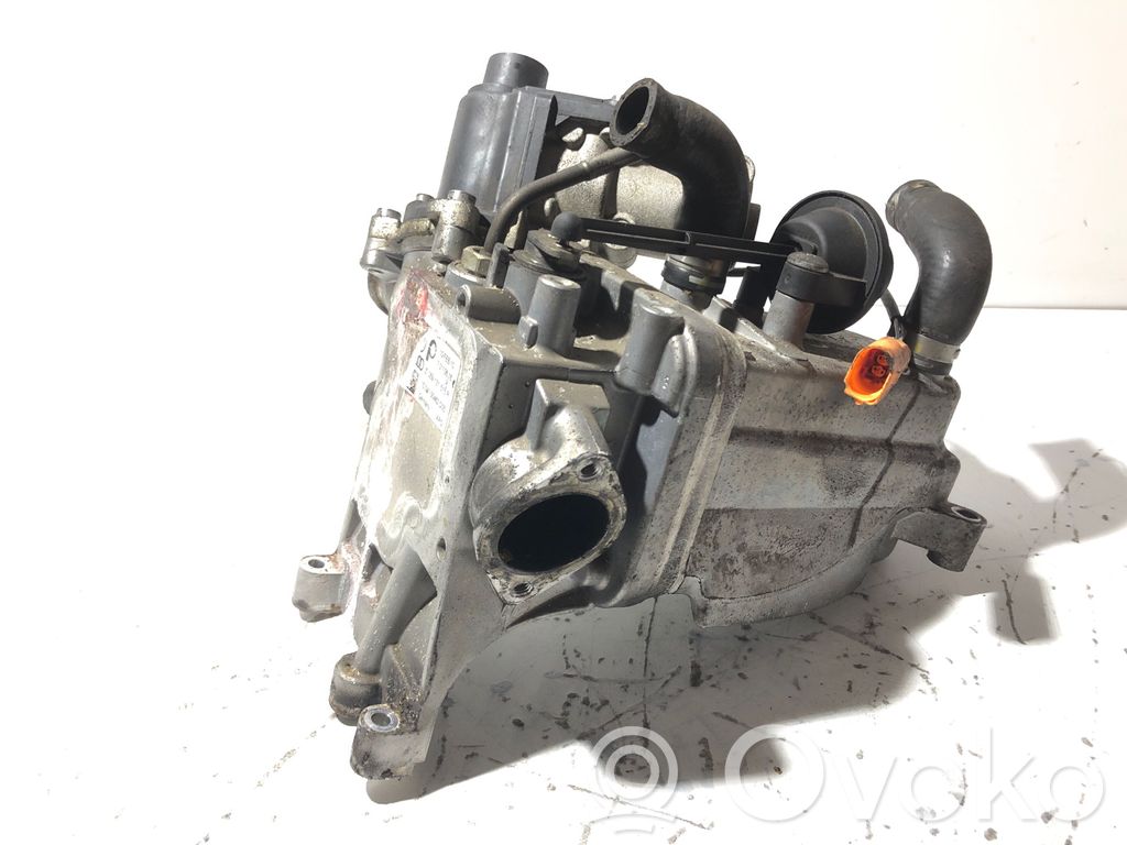 Audi A4 S4 B8 8K EGR dzesētājs 