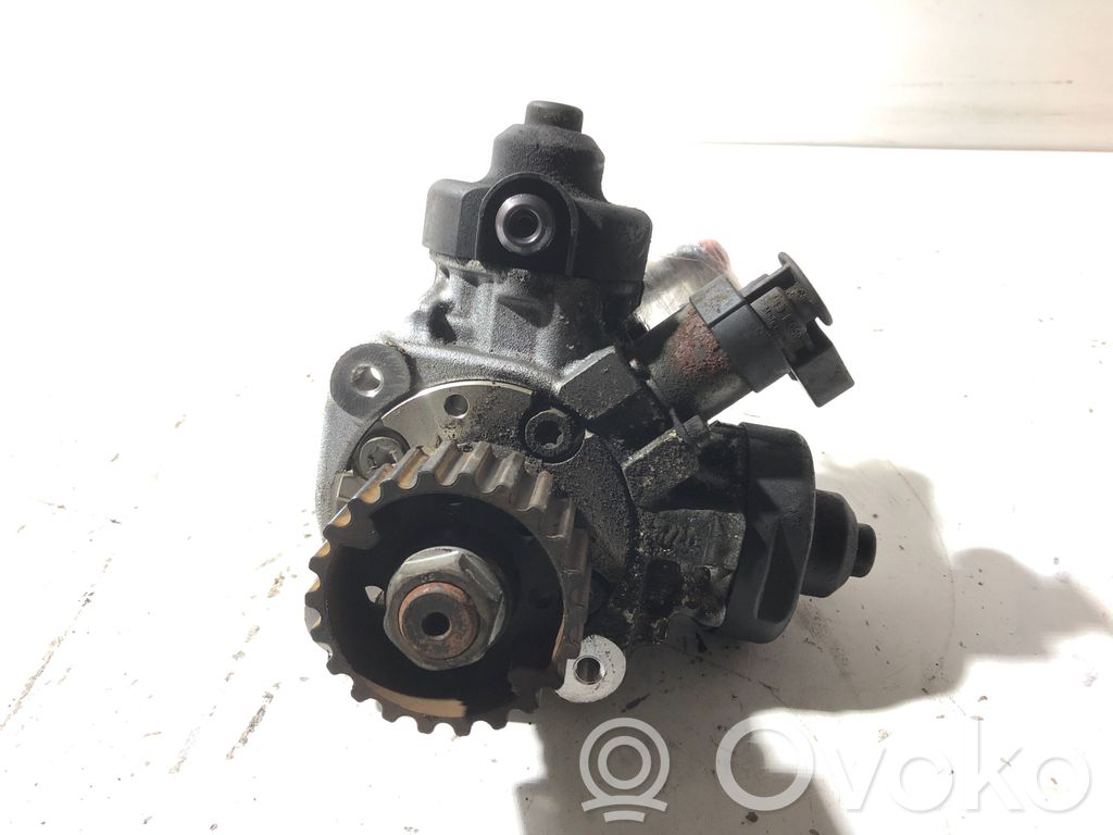 Audi A4 S4 B8 8K Fuel injection high pressure pump 