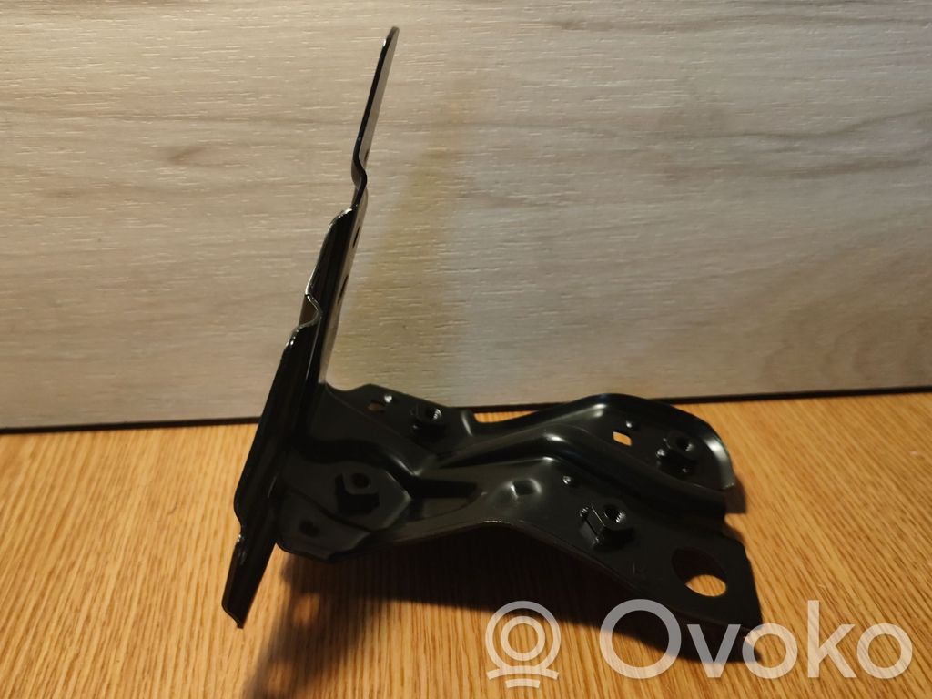 Toyota Auris E180 Fender mounting bracket 