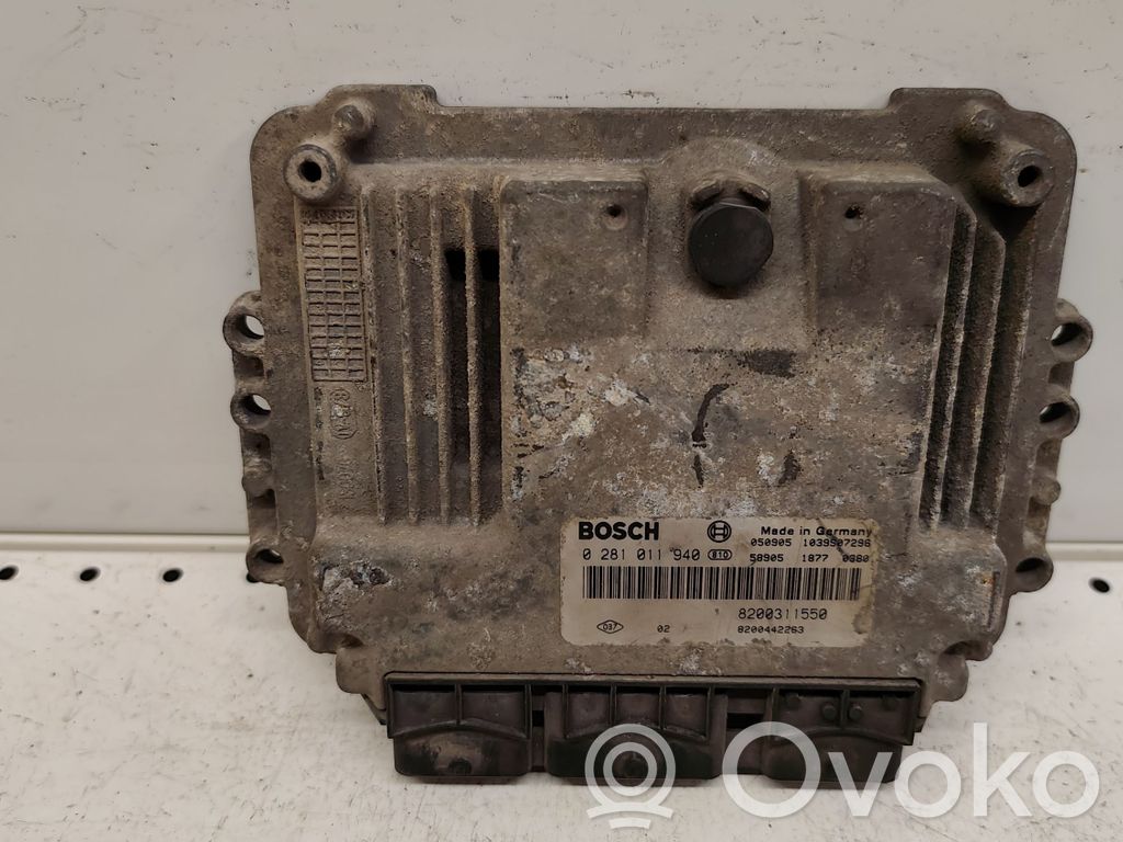 Renault Master II Engine control unit/module 