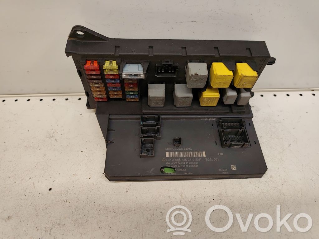 Mercedes-Benz Sprinter W906 Module de fusibles 