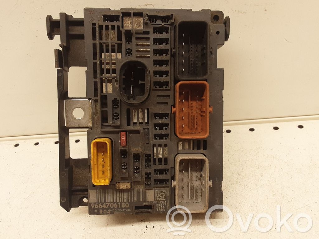 Citroen Berlingo Sulakemoduuli 