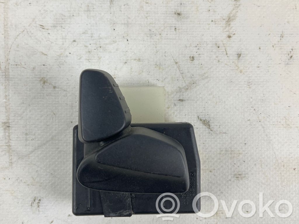 Seat control switch   6926962