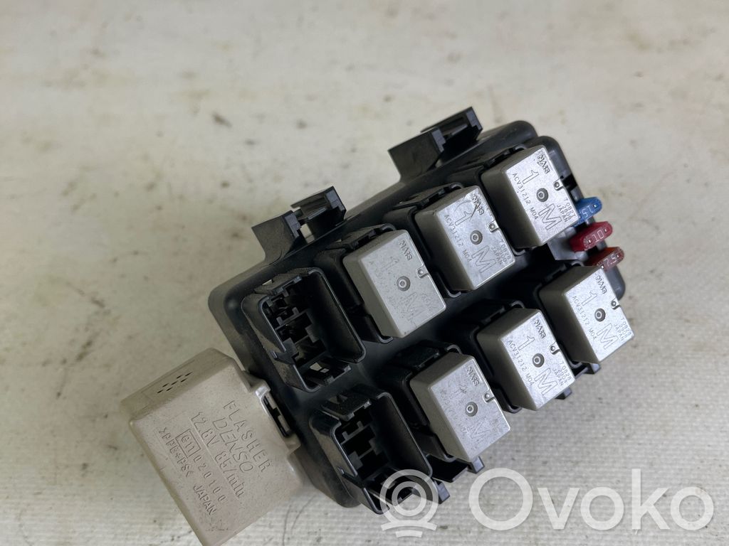 Subaru Impreza III Relé de la luz de advertencia 