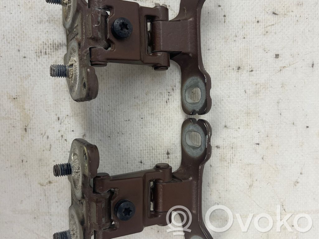 BMW 1 E81 E87 Tailgate/trunk/boot hinge 