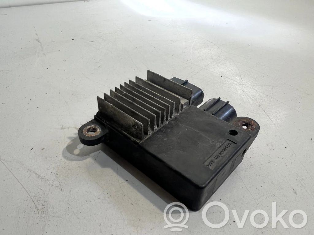 Mazda CX-7 Relé del ventilador del refrigerador 