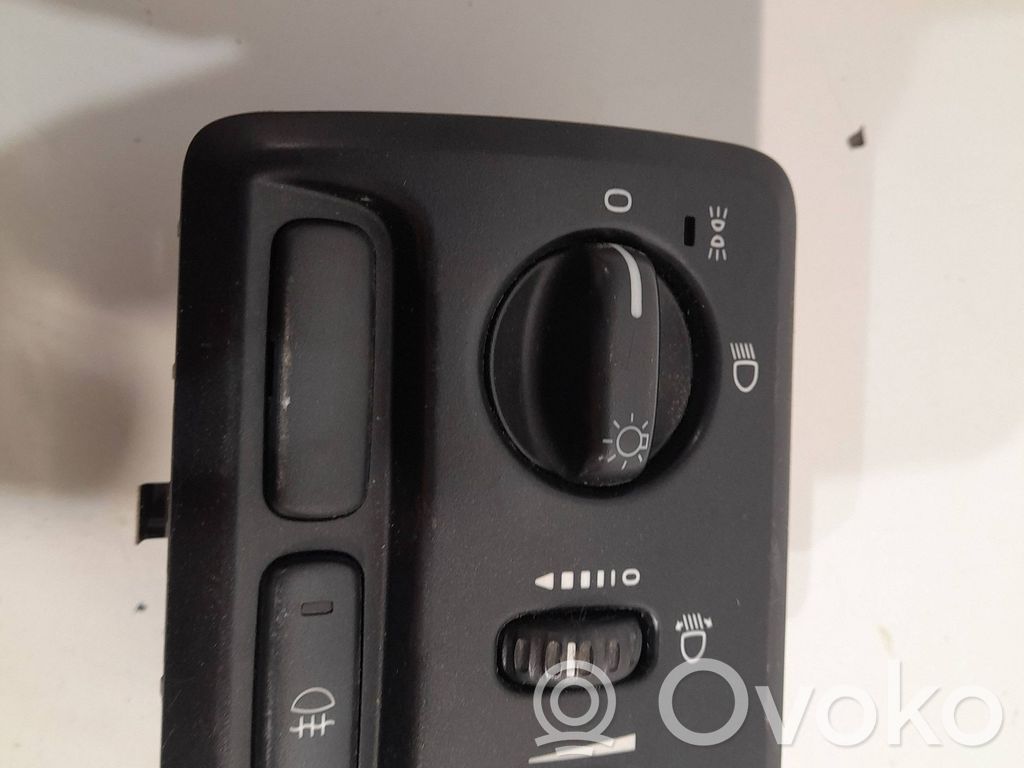 Volvo V70 Light switch 