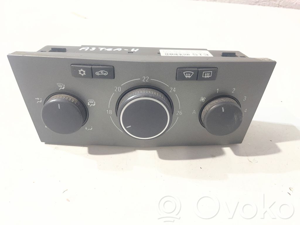Opel Astra H Climate control unit 