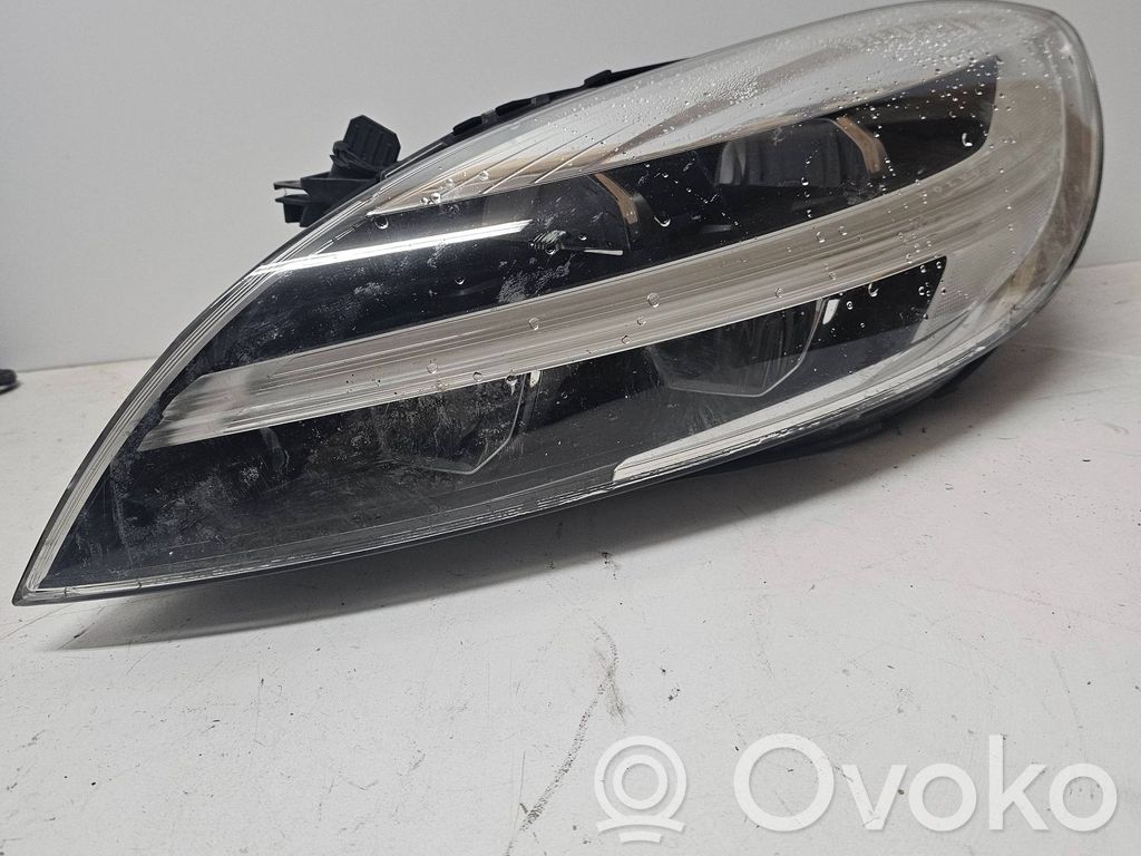 Volvo V40 Cross country Headlight/headlamp 