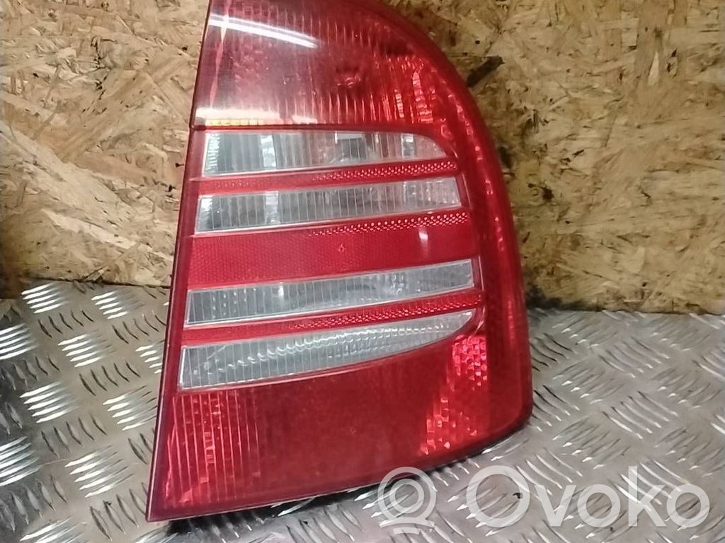Skoda Superb B5 (3U) Lampă spate în caroserie 