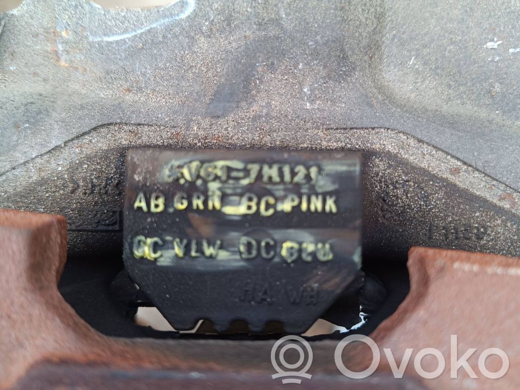 Engine mount bracket   V617M121AB,322A69B