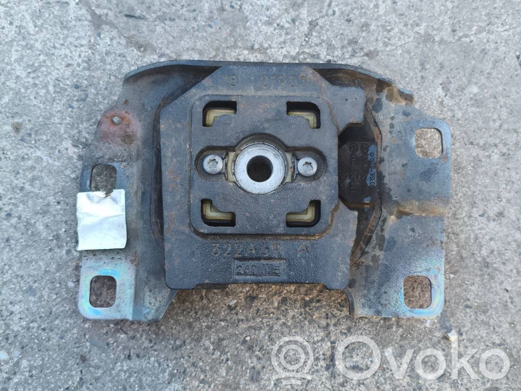 Ford Kuga II Gearbox mount 
