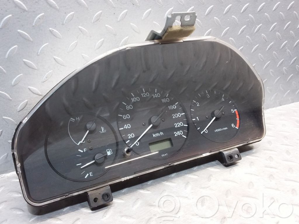 Mazda 626 Speedometer (instrument cluster) 