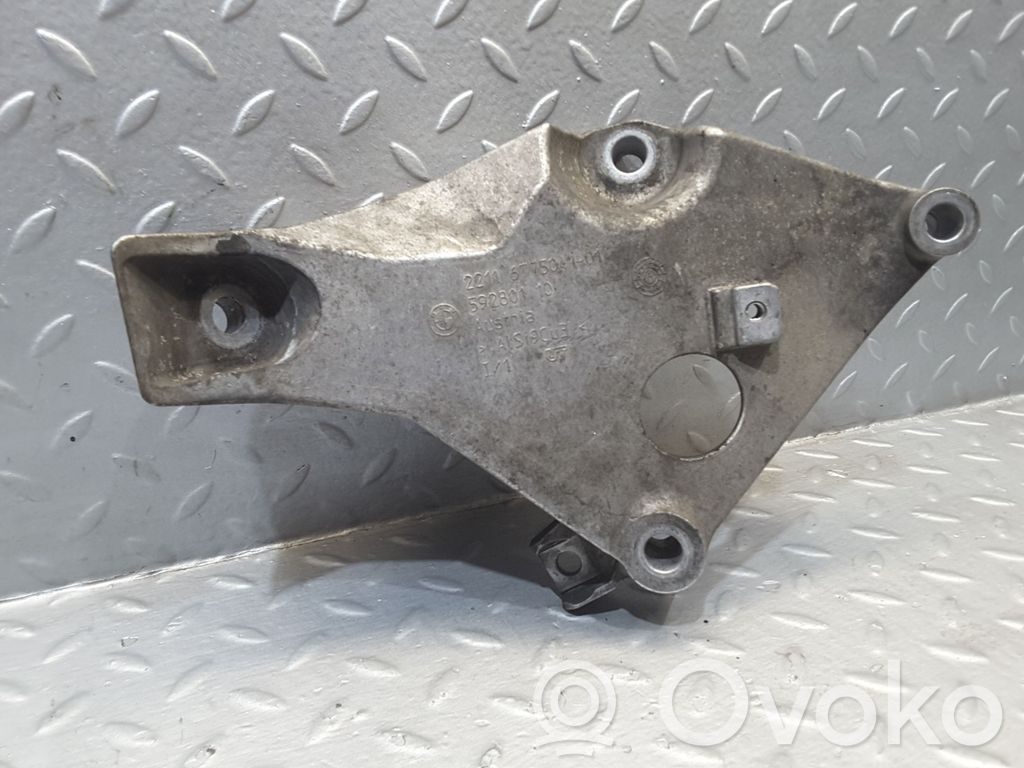 BMW 1 E81 E87 Engine mounting bracket 