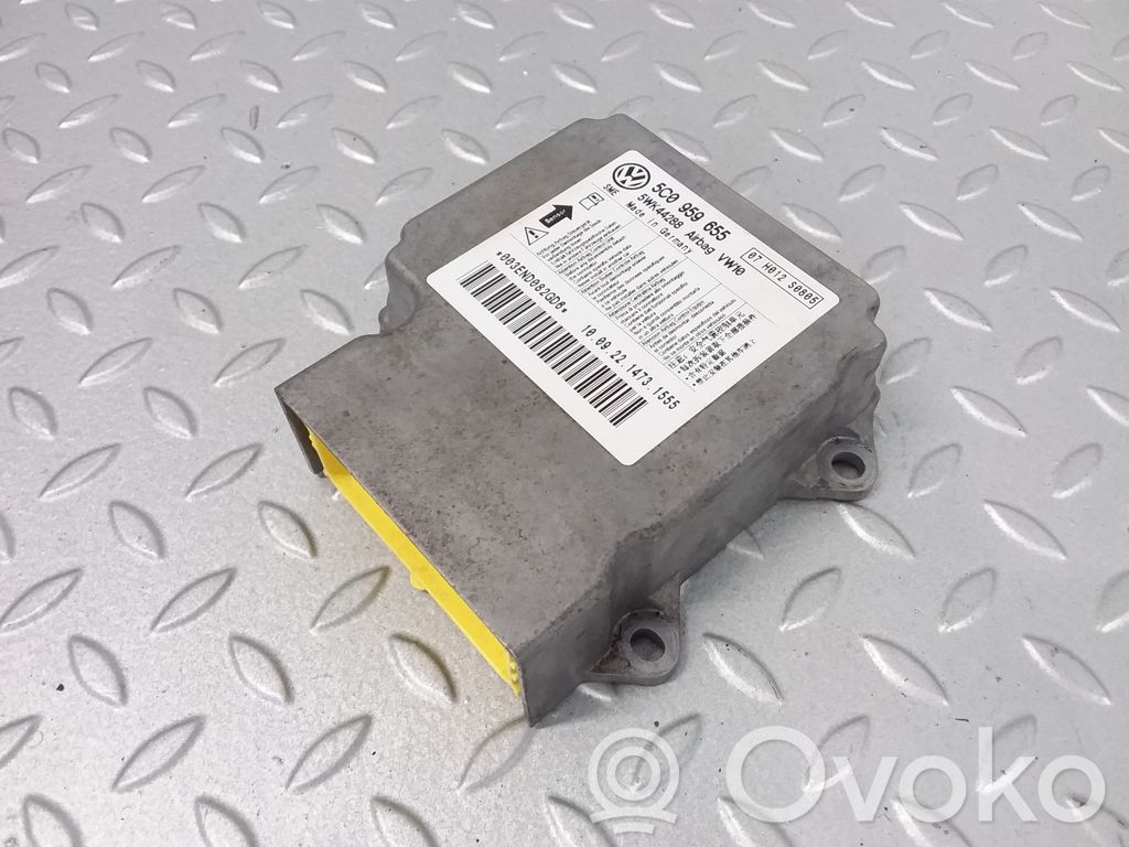 Volkswagen Jetta VI Airbag control unit/module 