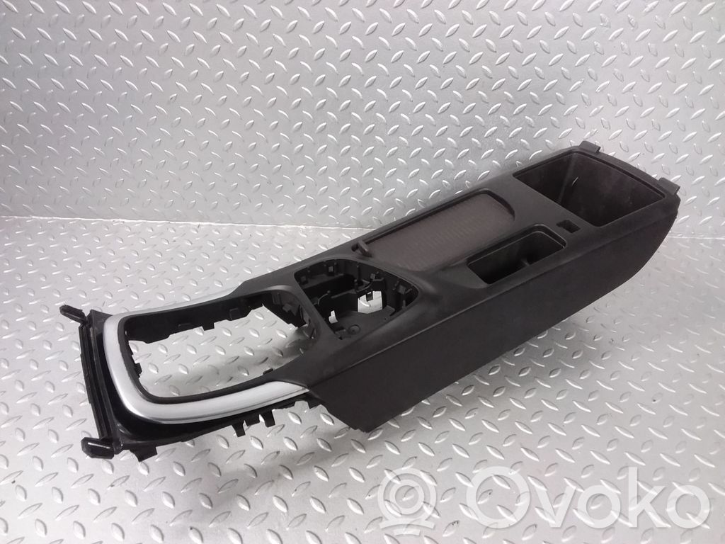 Opel Insignia A Center console 