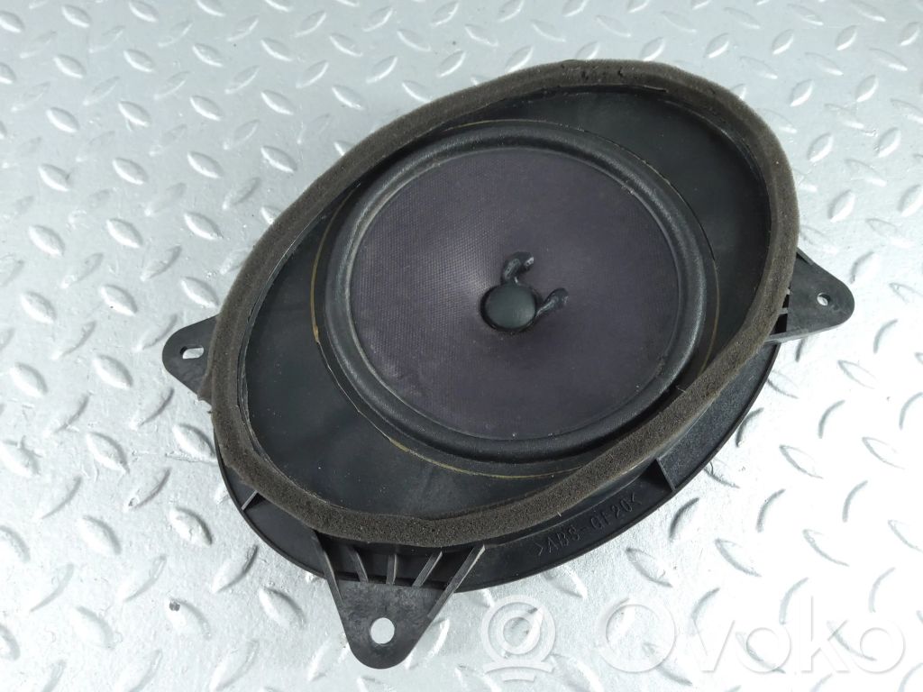 Subaru Outback (BS) Front door speaker 