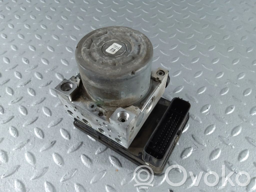 Subaru Outback (BS) ABS control unit/module 